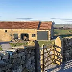 End Farm The Stables
